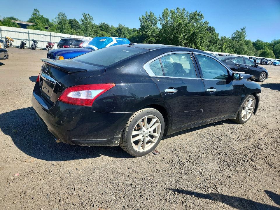 55649666 :رقم المزاد ، 1N4AA5AP2AC853323 vin ، 2010 Nissan Maxima مزاد بيع