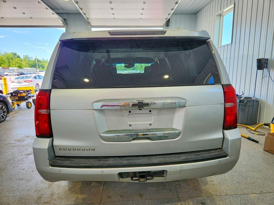 Продажа на аукционе авто 2019 Chevrolet Suburban, vin: 1GNSKHKC3KR177298, номер лота: 58707546