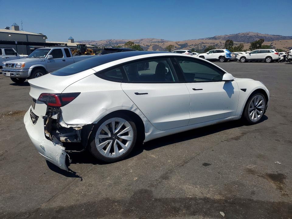 2022 Tesla Model 3 მანქანა იყიდება აუქციონზე, vin: 5YJ3E1EA0NF185682, აუქციონის ნომერი: 57596726