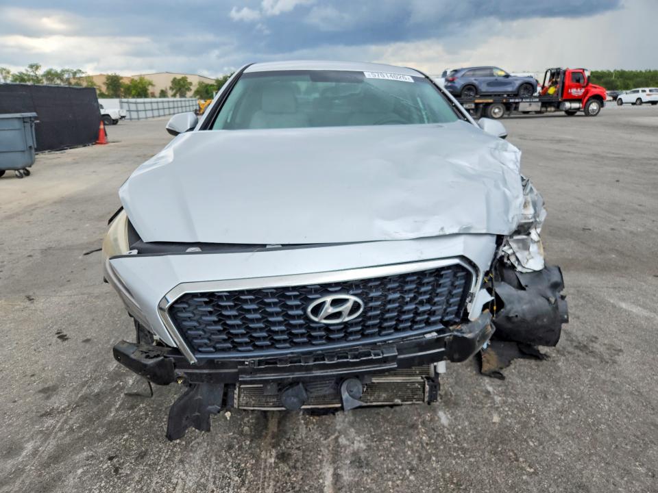 57014026 :رقم المزاد ، KMHE24L17GA042032 vin ، 2016 Hyundai Sonata Hybrid مزاد بيع