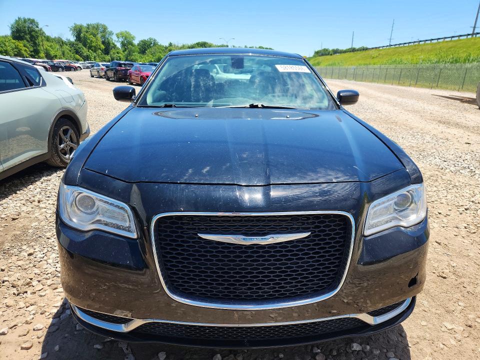 Aukcja sprzedaży 2015 Chrysler 300, vin: 2C3CCAAG0FH882317, numer aukcji: 58185566