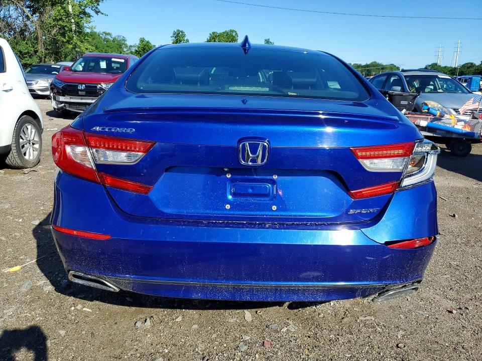 Продаж на аукціоні авто 2018 Honda Accord, vin: 1HGCV1F33JA185213, номер лоту: 57075556