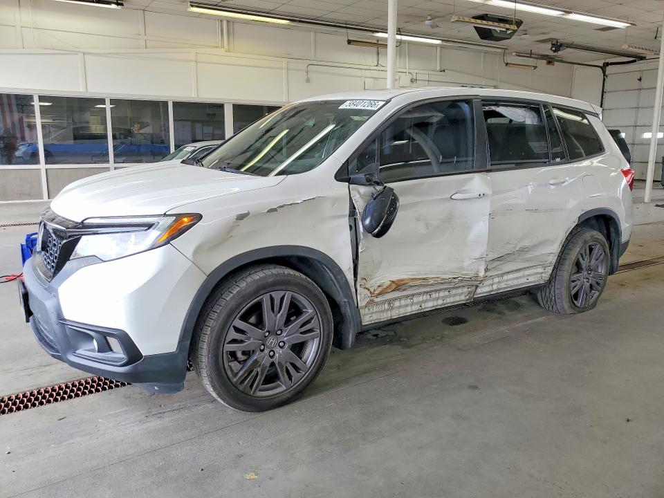 Продажа на аукционе авто 2019 Honda Passport, vin: 5FNYF8H52KB022697, номер лота: 58401266