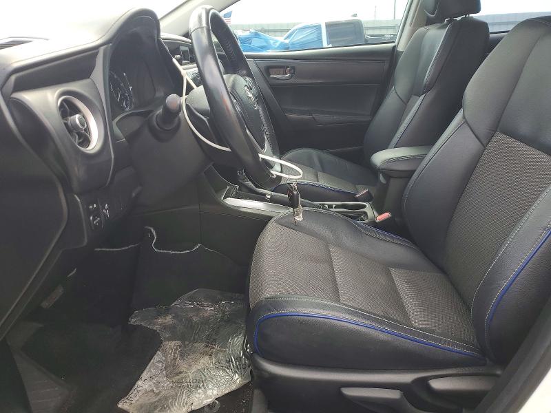 55444366 :رقم المزاد ، 5YFBURHE5JP848173 vin ، 2018 Toyota Corolla مزاد بيع