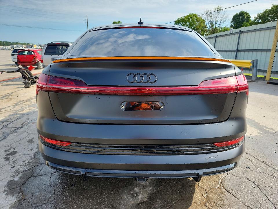 Продаж на аукціоні авто 2022 Audi E-tron, vin: WA13AAGE4NB025457, номер лоту: 55172596