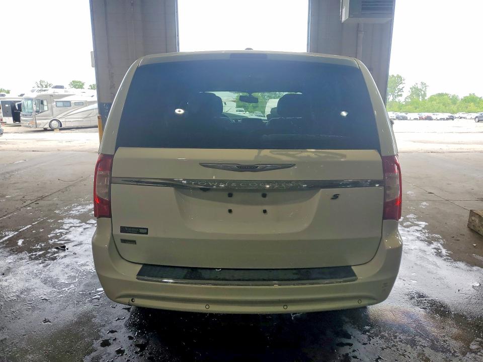 56945136 :رقم المزاد ، 2C4RC1HG2FR720128 vin ، 2015 Chrysler Town & Country مزاد بيع