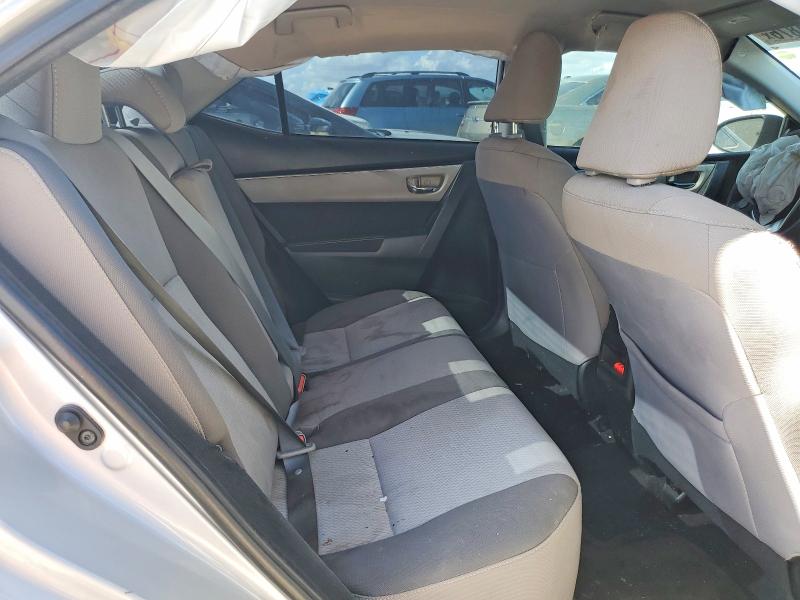 57021876 :رقم المزاد ، 5YFBURHE7JP767997 vin ، 2018 Toyota Corolla مزاد بيع