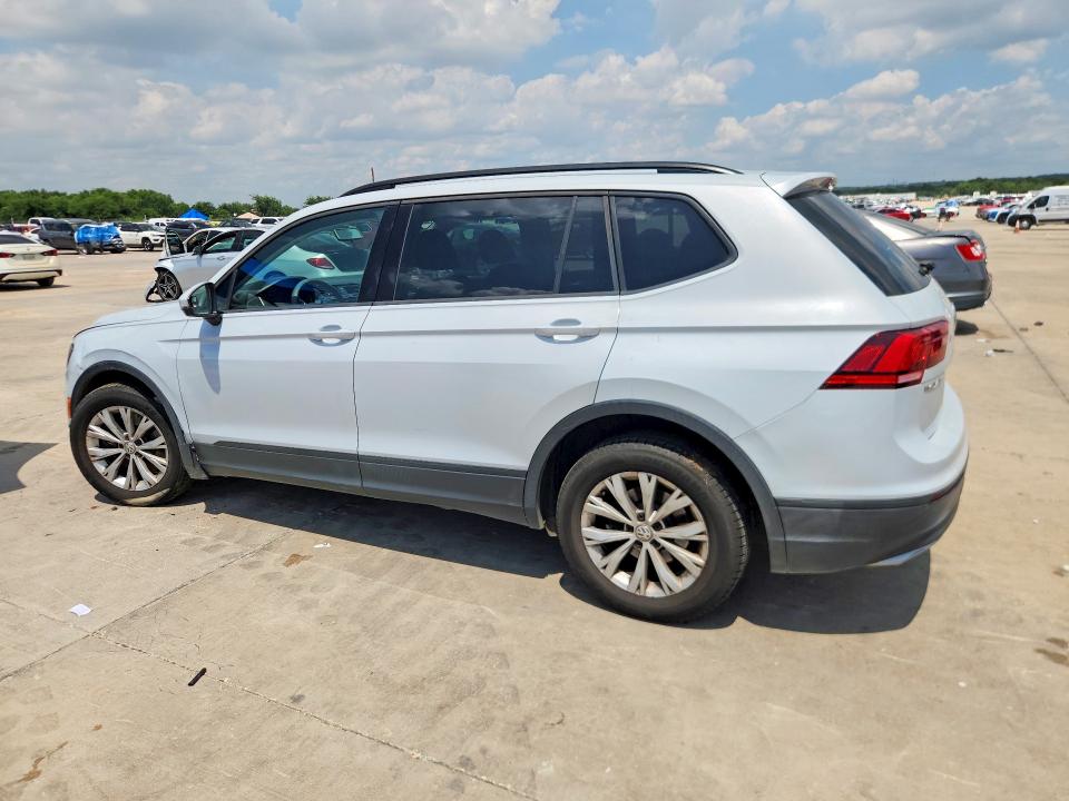 56737936 :رقم المزاد ، 3VV1B7AXXJM068423 vin ، 2018 Volkswagen Tiguan مزاد بيع
