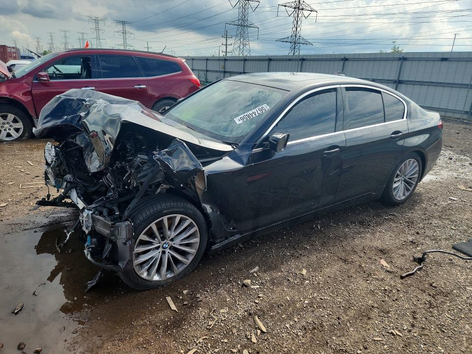 56744856 :رقم المزاد ، WBA13BJ00NWX52045 vin ، 2022 Bmw 530 مزاد بيع