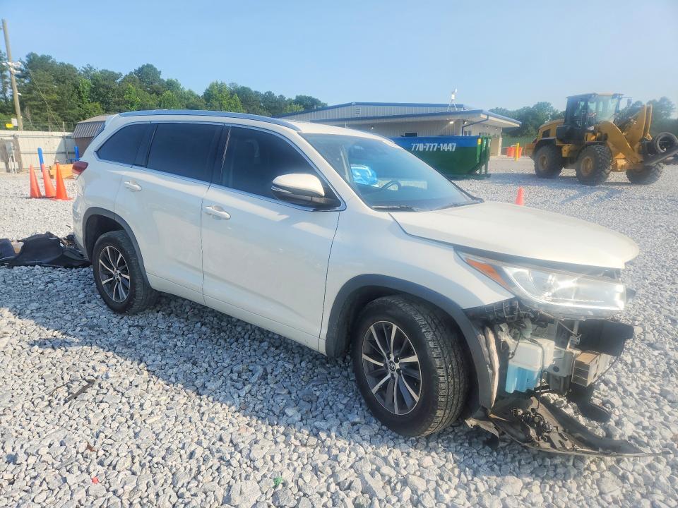 Продажа на аукционе авто 2017 Toyota Highlander, vin: 5TDKZRFH1HS507708, номер лота: 58294476