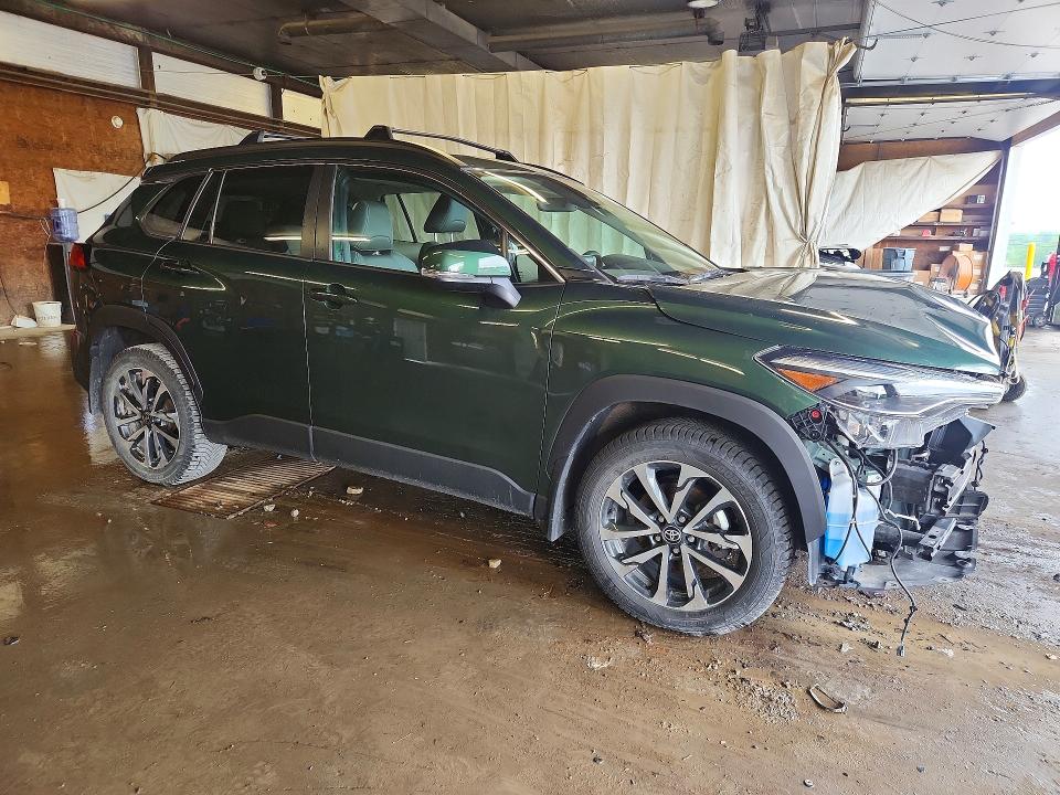 2023 Toyota Corolla Cross მანქანა იყიდება აუქციონზე, vin: 7MUDAABG2PV045047, აუქციონის ნომერი: 56601336