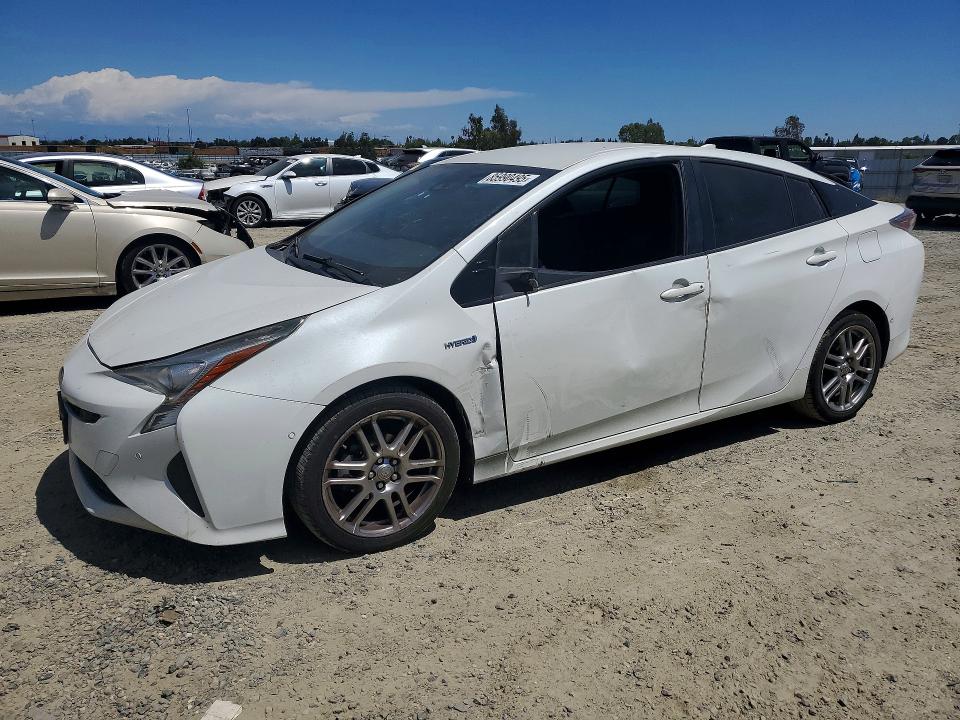Auction sale of the 2017 Toyota Prius, vin: JTDKBRFUXH3049900, lot number: 85990495