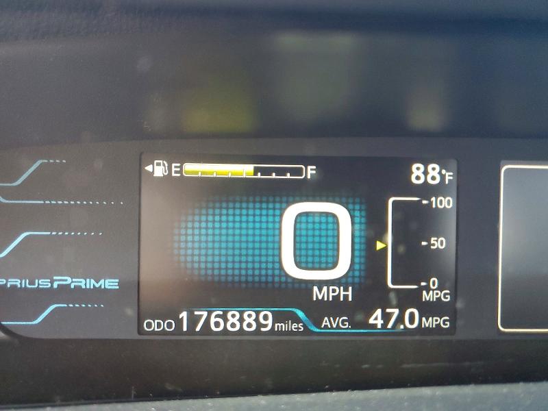 55763976 :رقم المزاد ، JTDKARFP9H3043910 vin ، 2017 Toyota Prius Prime مزاد بيع