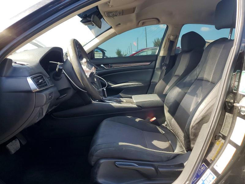 56715416 :رقم المزاد ، 1HGCV1F18JA244433 vin ، 2018 Honda Accord مزاد بيع