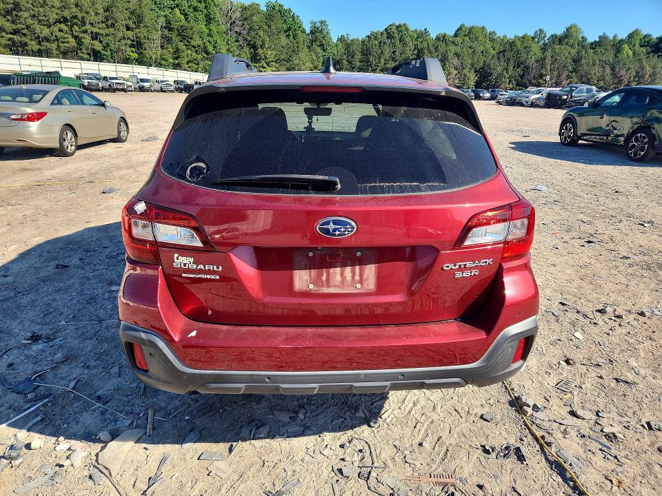 55990306 :رقم المزاد ، 4S4BSENC5J3373789 vin ، 2018 Subaru Outback مزاد بيع