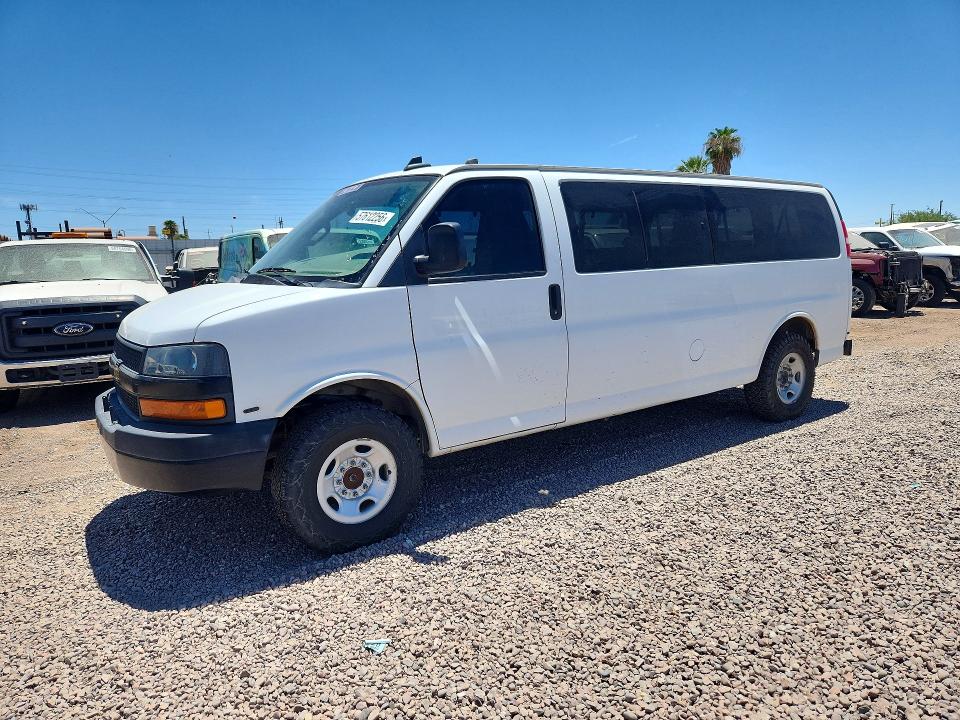 57612256 :رقم المزاد ، 1GAZGNFG2L1275087 vin ، 2020 Chevrolet Express G3500 مزاد بيع
