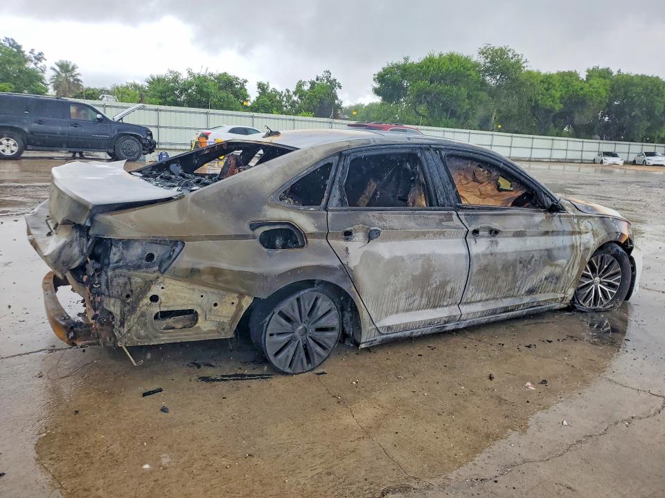 2021 Volkswagen Jetta მანქანა იყიდება აუქციონზე, vin: 3VWC57BU7MM053320, აუქციონის ნომერი: 57585456