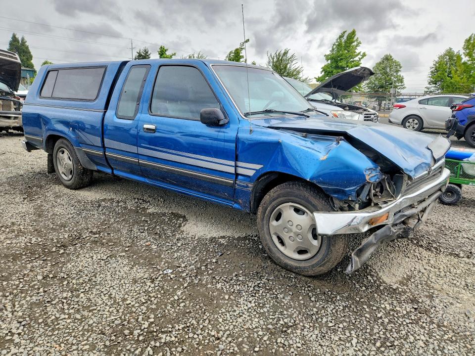 56305666 :رقم المزاد ، 4TARN93P8RZ264187 vin ، 1994 Toyota Pickup مزاد بيع