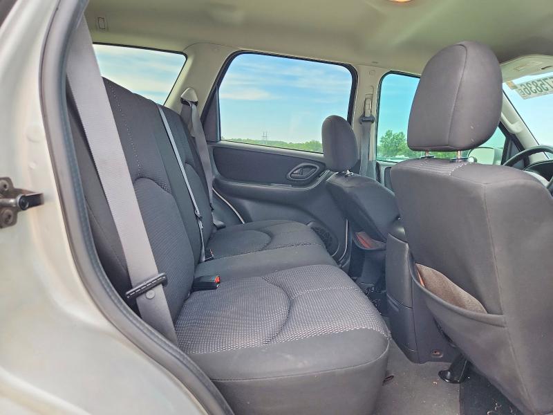 57575836 :رقم المزاد ، 4F2CZ04115KM35868 vin ، 2005 Mazda Tribute مزاد بيع