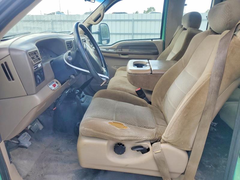 55726556 :رقم المزاد ، 1FDWX36F52EC33991 vin ، 2002 Ford F350 مزاد بيع