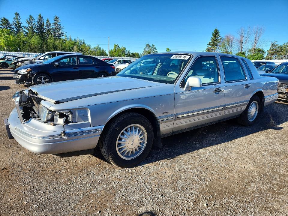 1996 Lincoln Town Car მანქანა იყიდება აუქციონზე, vin: 1LNLM82W6TY721605, აუქციონის ნომერი: 56609916