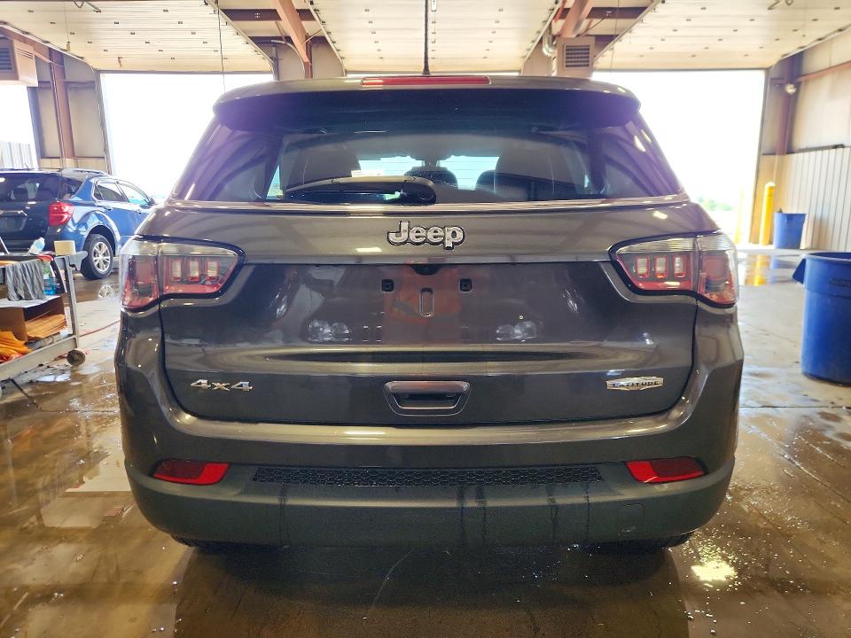 56243016 :رقم المزاد ، 3C4NJDBB4KT592758 vin ، 2019 Jeep Compass مزاد بيع