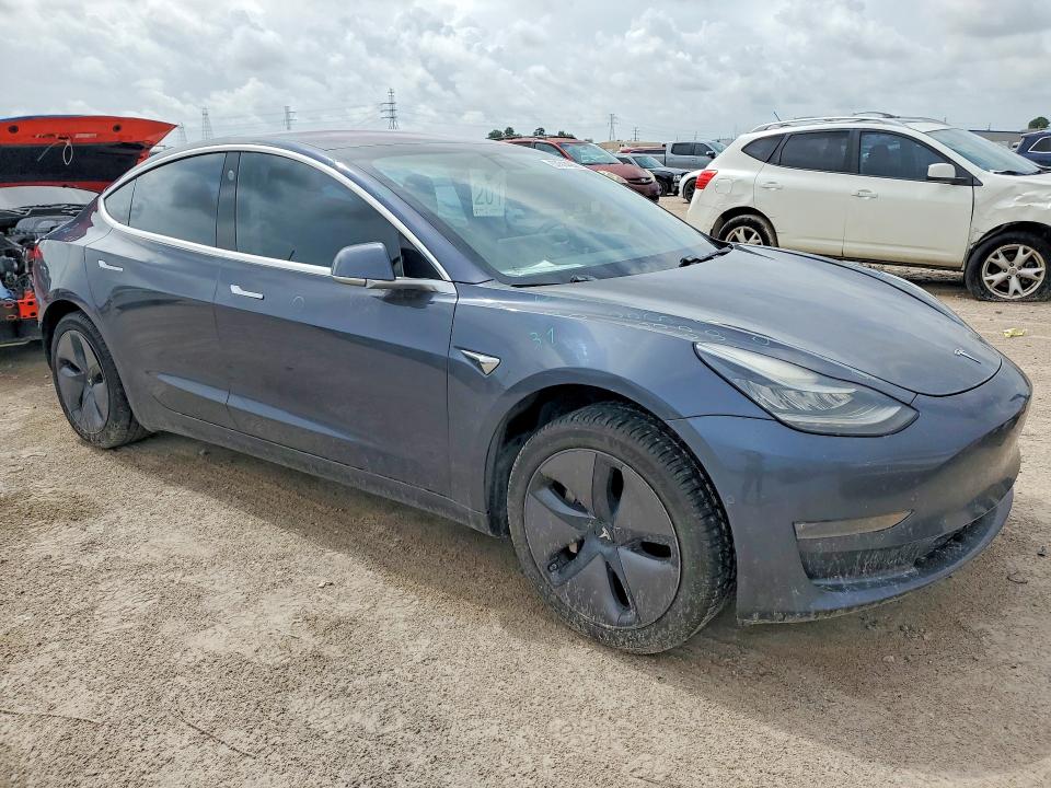 57314556 :رقم المزاد ، 5YJ3E1EA3JF033938 vin ، 2018 Tesla Model 3 Ev 4d 2wd مزاد بيع