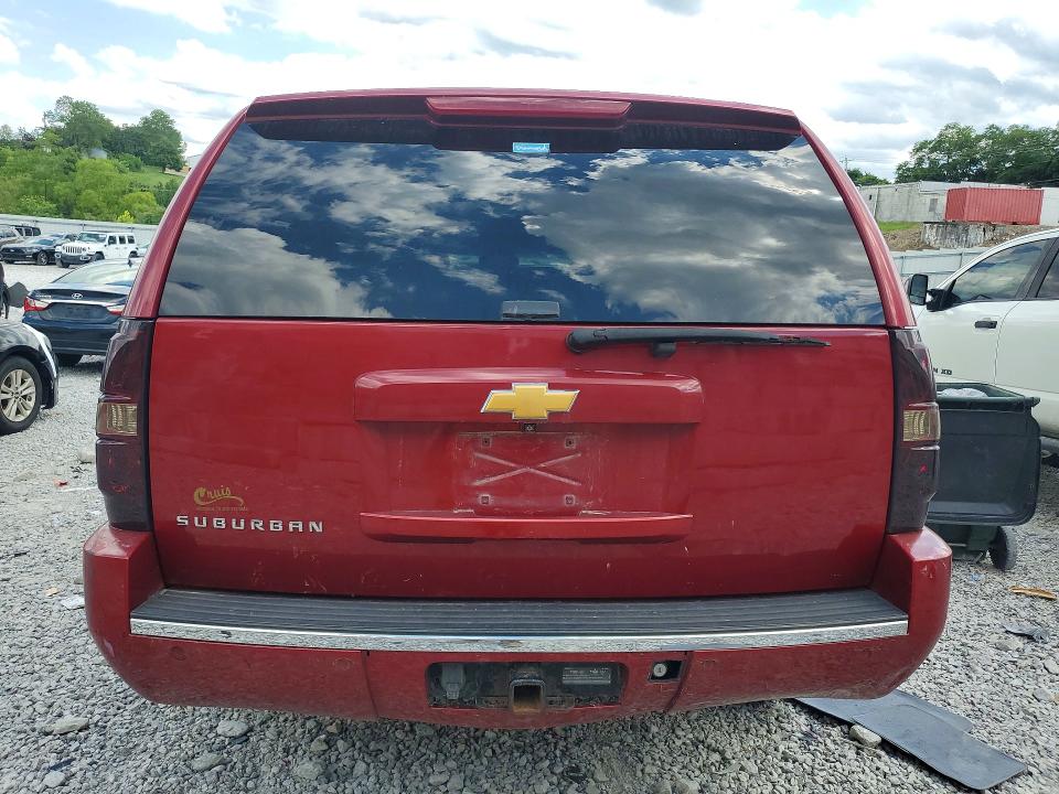 2014 Chevrolet Suburban მანქანა იყიდება აუქციონზე, vin: 1GNSKKE7XER186502, აუქციონის ნომერი: 56607336