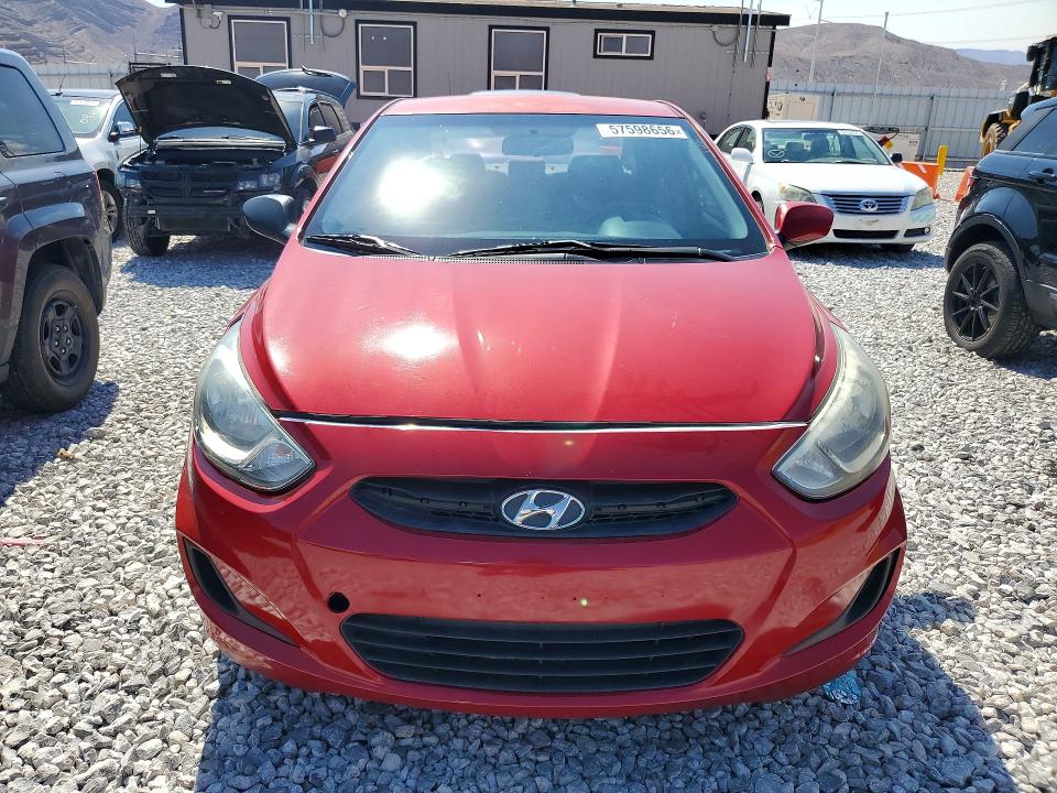 57598656 :رقم المزاد ، KMHCT4AE6FU817752 vin ، 2015 Hyundai Accent مزاد بيع