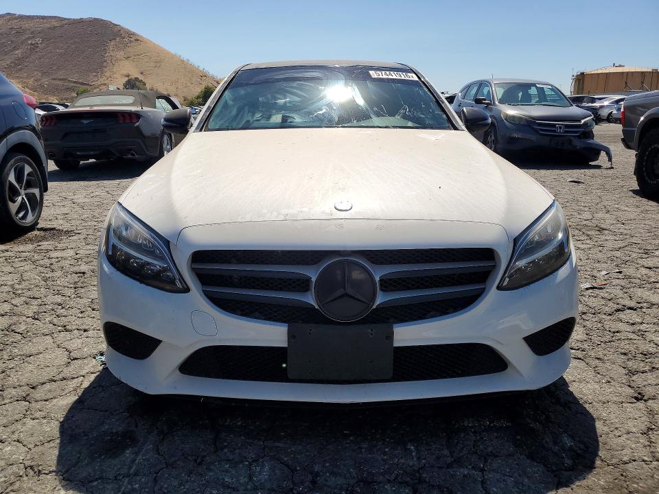57441916 :رقم المزاد ، W1KWF8DBXMR631655 vin ، 2021 Mercedes-benz C مزاد بيع