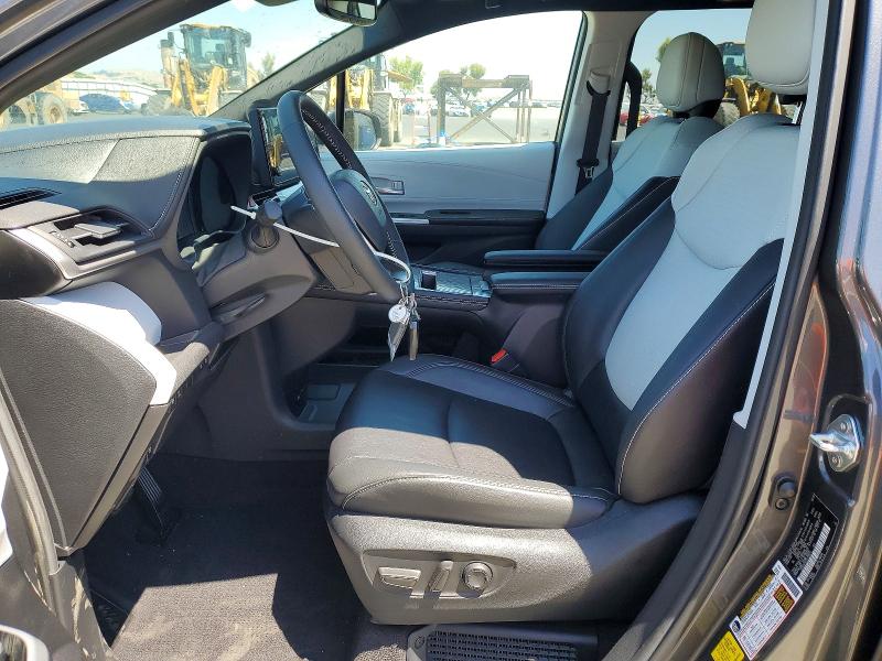57594026 :رقم المزاد ، 5TDDSKFC0SS178872 vin ، 2025 Toyota Sienna مزاد بيع