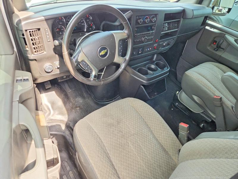 57017176 :رقم المزاد ، 1GCWGFCF2F1168864 vin ، 2015 Chevrolet Express G2500 مزاد بيع