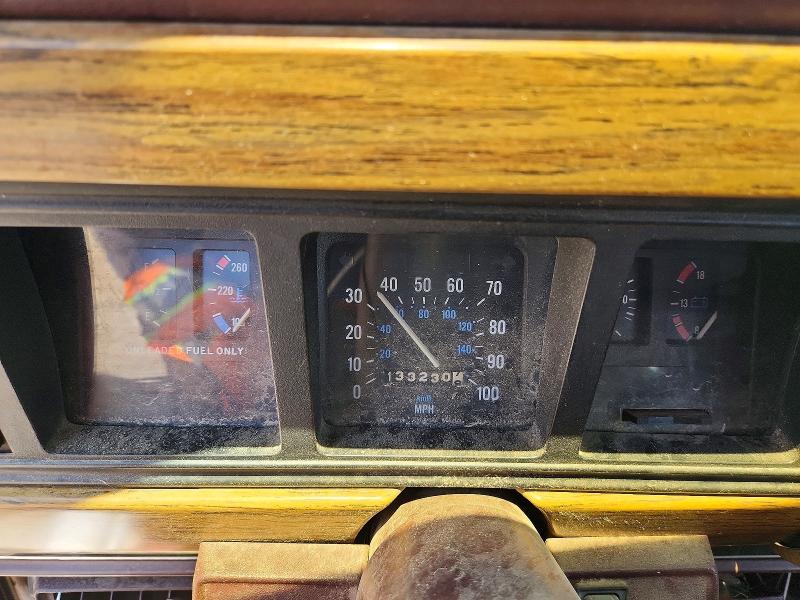 1987 Jeep Grand Wagoneer მანქანა იყიდება აუქციონზე, vin: 1JCNJ15UXHT006109, აუქციონის ნომერი: 85987435