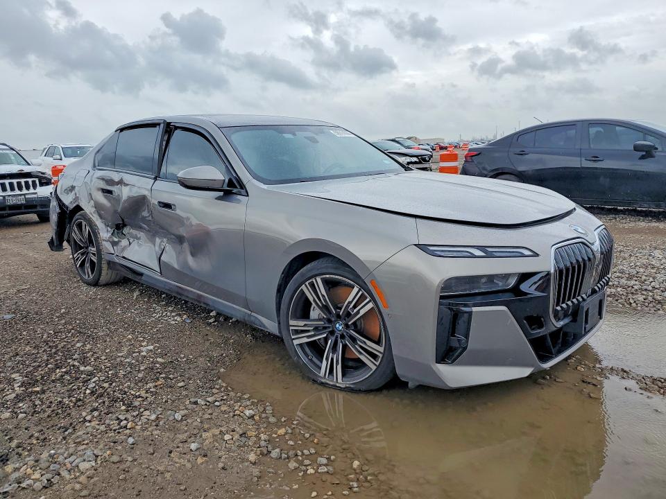 56514096 :رقم المزاد ، WBA33EJ00RCR45958 vin ، 2024 Bmw 760 مزاد بيع