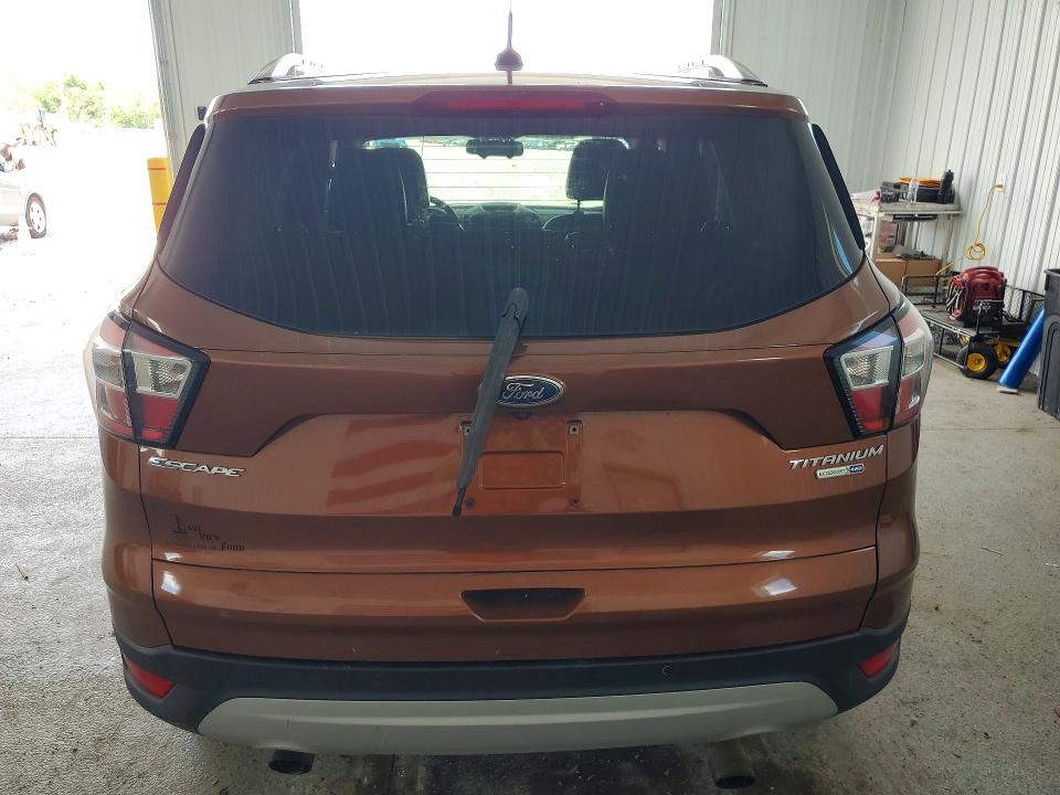 Продаж на аукціоні авто 2017 Ford Escape, vin: 1FMCU9JD4HUC08499, номер лоту: 57167106