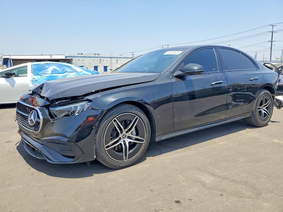 Продажа на аукционе авто 2026 Mercedes-benz E, vin: W1KLF4GB1TA202649, номер лота: 56533626