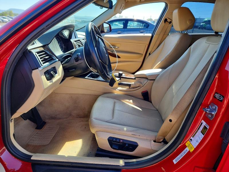 2015 Bmw 320 მანქანა იყიდება აუქციონზე, vin: WBA3B1C54FK136761, აუქციონის ნომერი: 55644026
