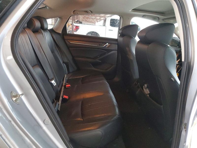 55148846 :رقم المزاد ، 1HGCV1F56JA121801 vin ، 2018 Honda Accord مزاد بيع