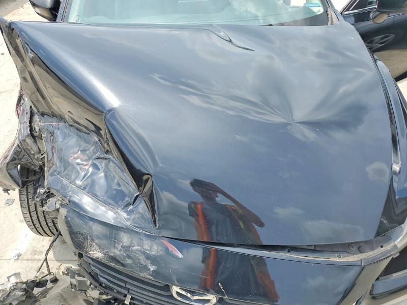 58842606 :رقم المزاد ، 3MZBN1V3XJM204254 vin ، 2018 Mazda 3 مزاد بيع