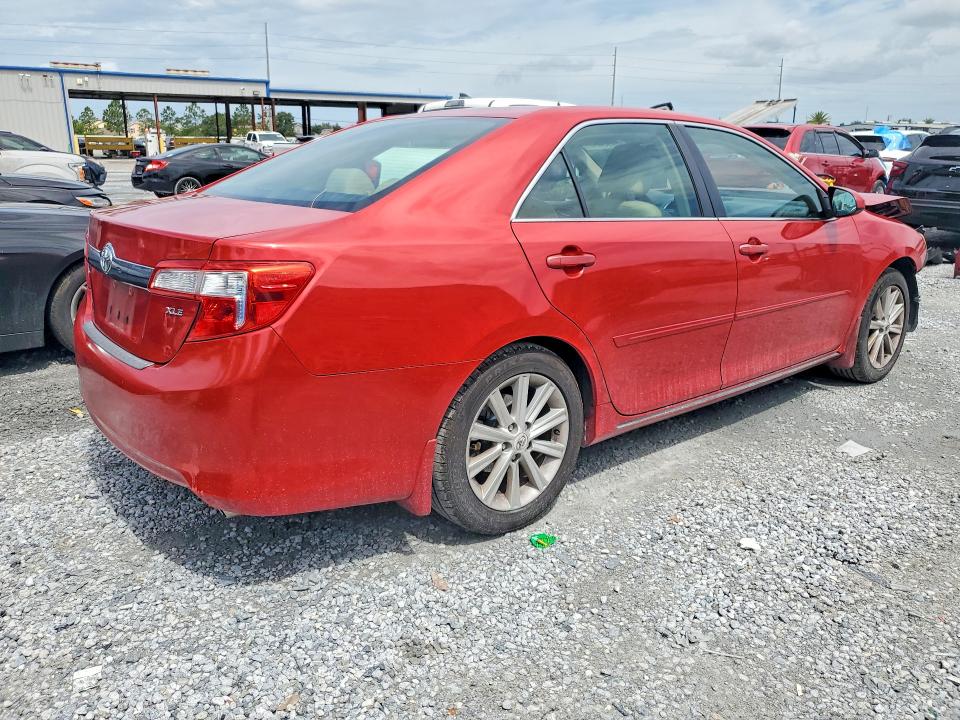 55495496 :رقم المزاد ، 4T1BF1FK4CU529448 vin ، 2012 Toyota Camry مزاد بيع