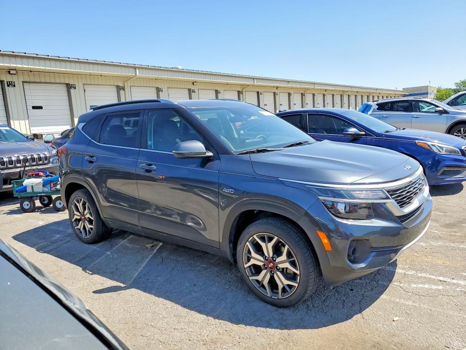 2021 Kia Seltos მანქანა იყიდება აუქციონზე, vin: KNDEUCA22M7147901, აუქციონის ნომერი: 55705706