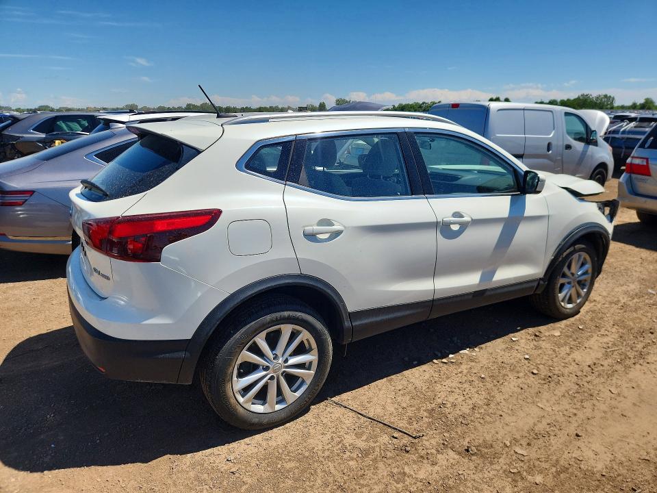 Продажа на аукционе авто 2018 Nissan Rogue Sport, vin: JN1BJ1CR4JW269108, номер лота: 57471746