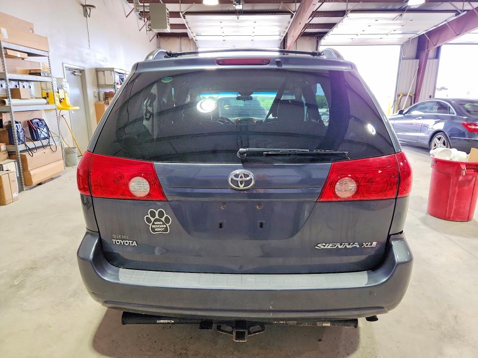 Продажа на аукционе авто 2008 Toyota Sienna, vin: 5TDZK22C98S119209, номер лота: 57850236