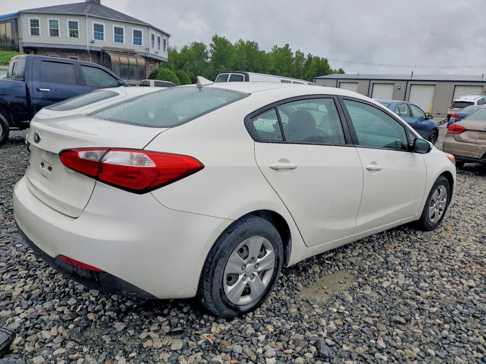 58052126 :رقم المزاد ، KNAFK4A62G5615786 vin ، 2016 Kia Forte مزاد بيع