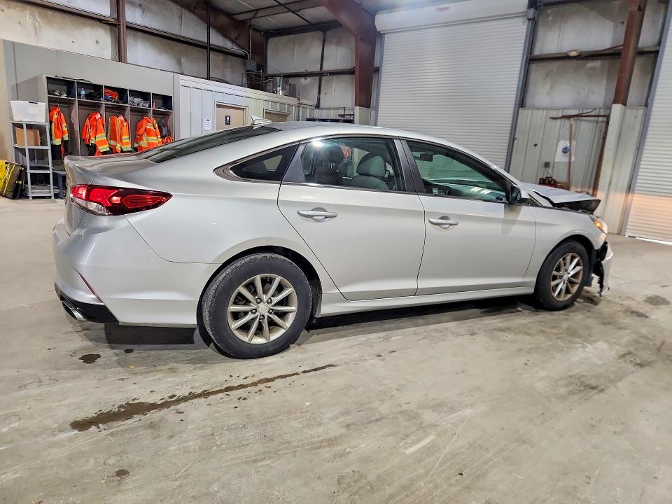 55834146 :رقم المزاد ، 5NPE24AF1JH715190 vin ، 2018 Hyundai Sonata مزاد بيع