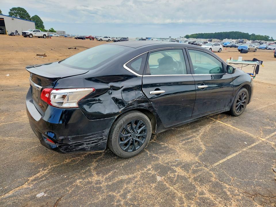 Продаж на аукціоні авто 2018 Nissan Sentra, vin: 3N1AB7APXJY278112, номер лоту: 57647856
