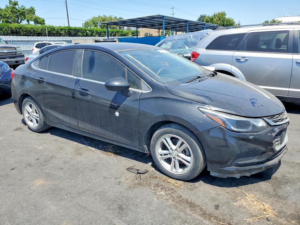 Продажа на аукционе авто 2018 Chevrolet Cruze, vin: 1G1BE5SM2J7243608, номер лота: 57078406