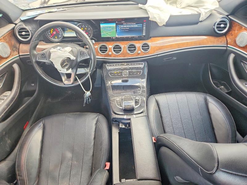 57128296 :رقم المزاد ، WDDZF4JB6JA327811 vin ، 2018 Mercedes-benz E مزاد بيع
