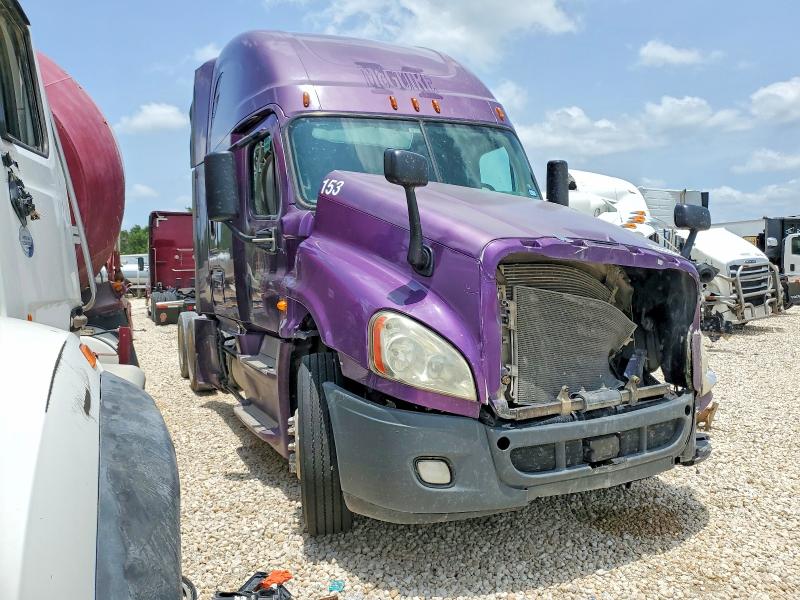 58486076 :رقم المزاد ، 3AKJGLD57FSFN2609 vin ، 2015 Freightliner Cascadia 125 مزاد بيع