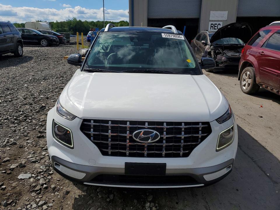 55979056 :رقم المزاد ، KMHRC8A3XNU204564 vin ، 2022 Hyundai Venue مزاد بيع